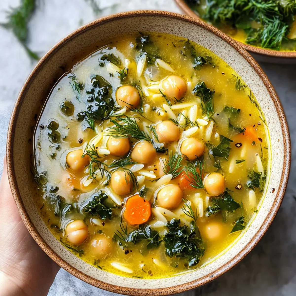 Zitronige griechische Kichererbsensuppe für jeden Tag