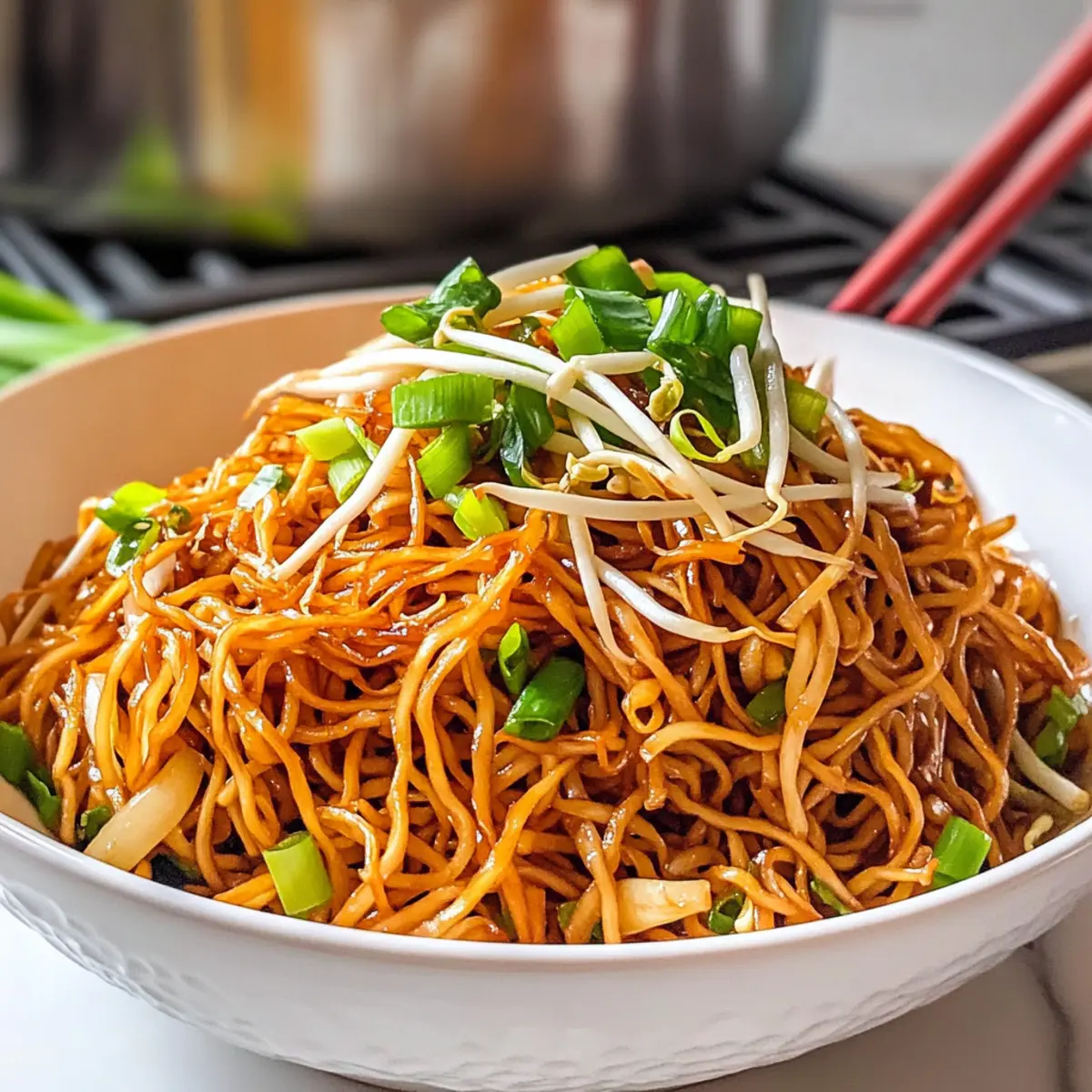 Cantonese Chow Mein in 15 Minuten zubereiten